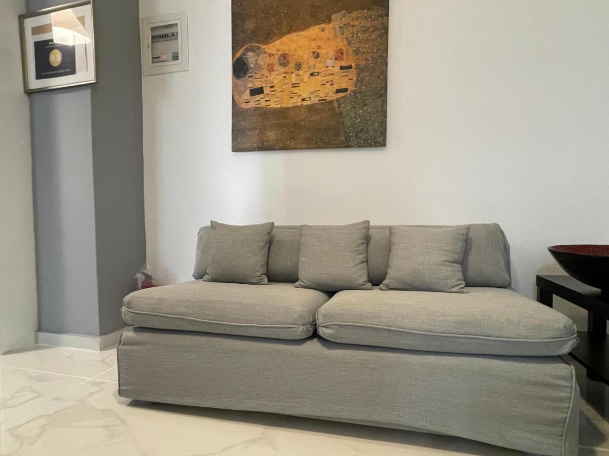 Cosy Apartment In Glyfada Center Атина Екстериор снимка