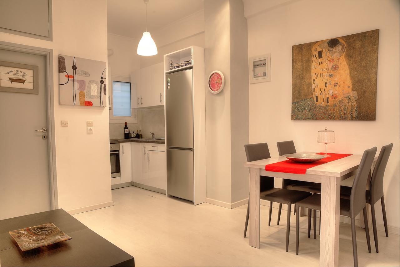 Cosy Apartment In Glyfada Center Атина Екстериор снимка