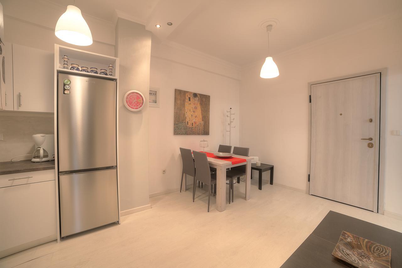 Cosy Apartment In Glyfada Center Атина Екстериор снимка